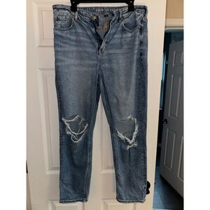 American Eagle Outfitters Women's Relaxed Blue Ripped Jeans